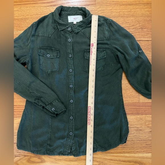 W.f. Button Up Shirt Women’s Medium Green Collared Adjustable Sleeves Pockets - Picture 6 of 6